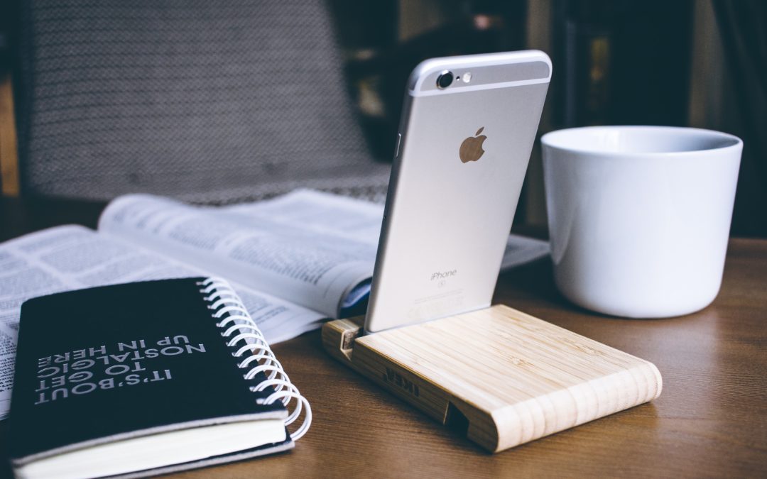 Les supports de téléphone personnalisés : l’accessoire devenu indispensable !